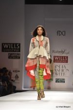 Model walk the ramp for Rahul Singh Show at Wills Lifestyle India Fashion Week 2012 day 4 on 9th Oct 2012 (2).JPG